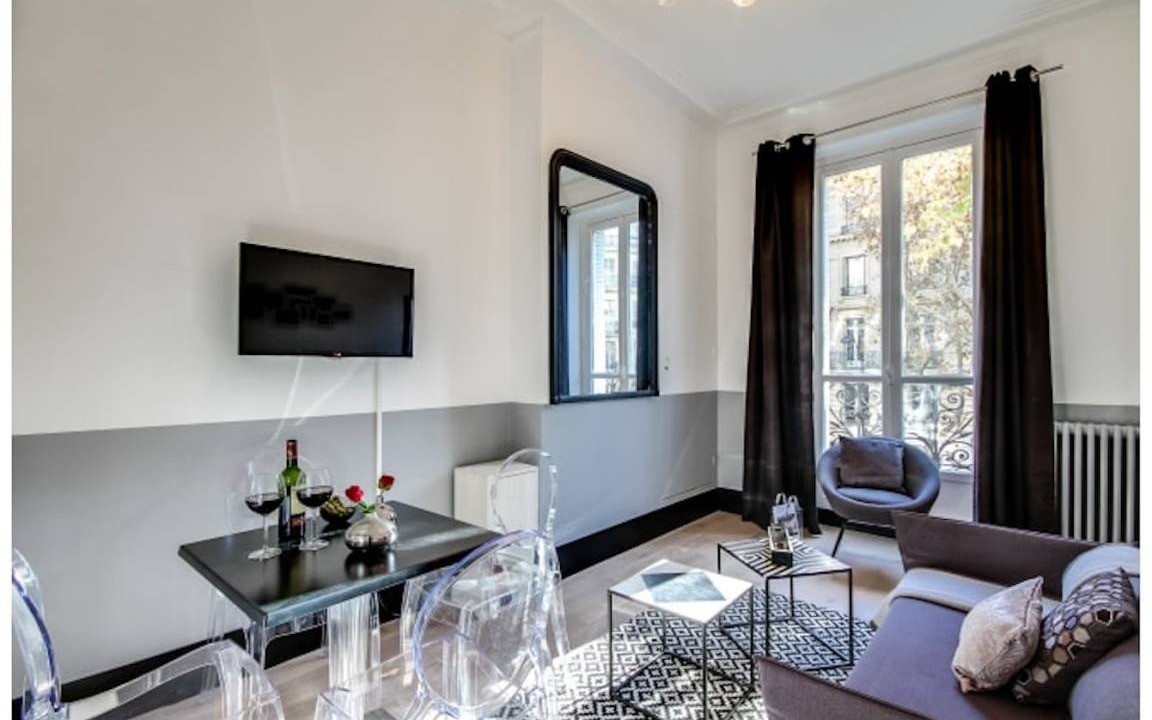 Saint-Germain-des-Pres Apartment | 43 m² Apartment ∙ 1 bedroom ∙ 2 guests