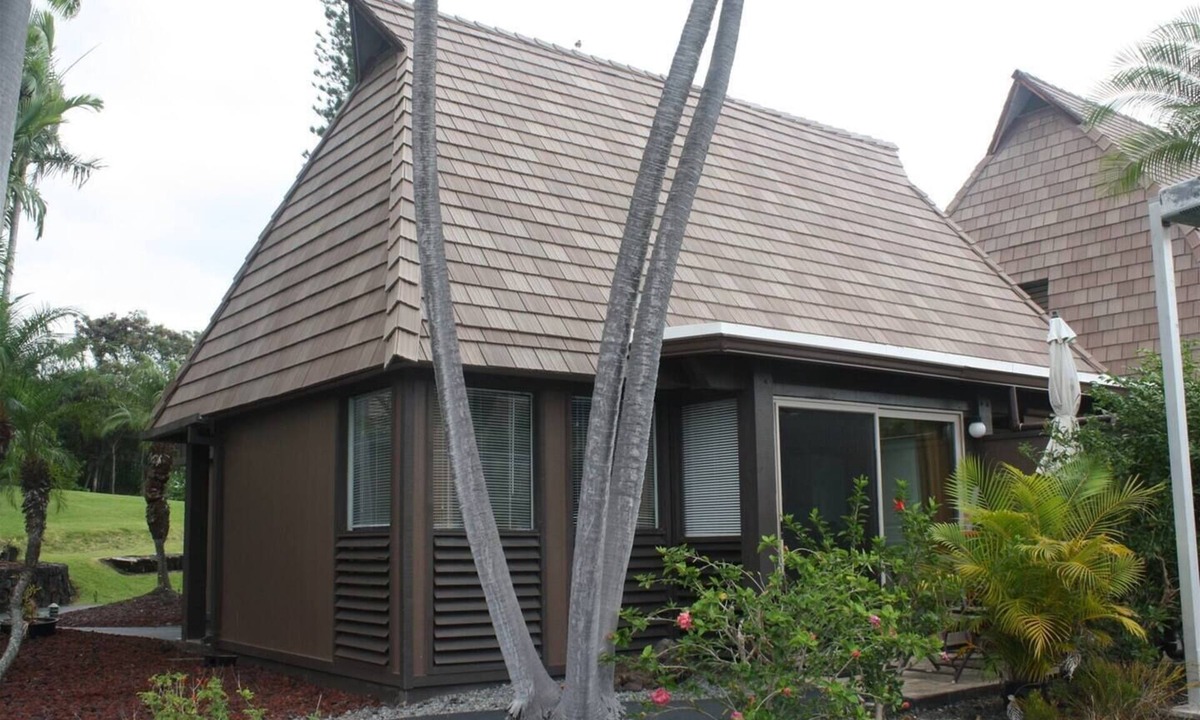 Punaluu Condo | #43 Studio Queen Bed, Sofa Sleeper