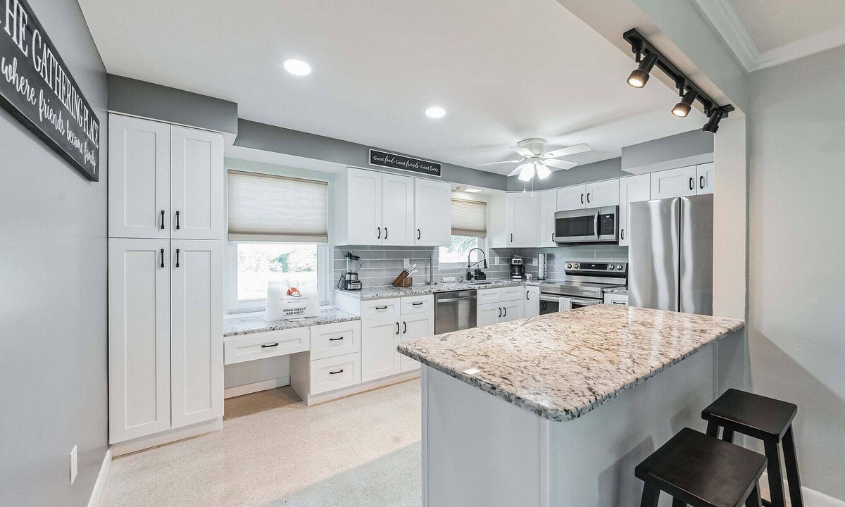 Alabama Grove Terrace Cottage | 4544 Auburn Ave