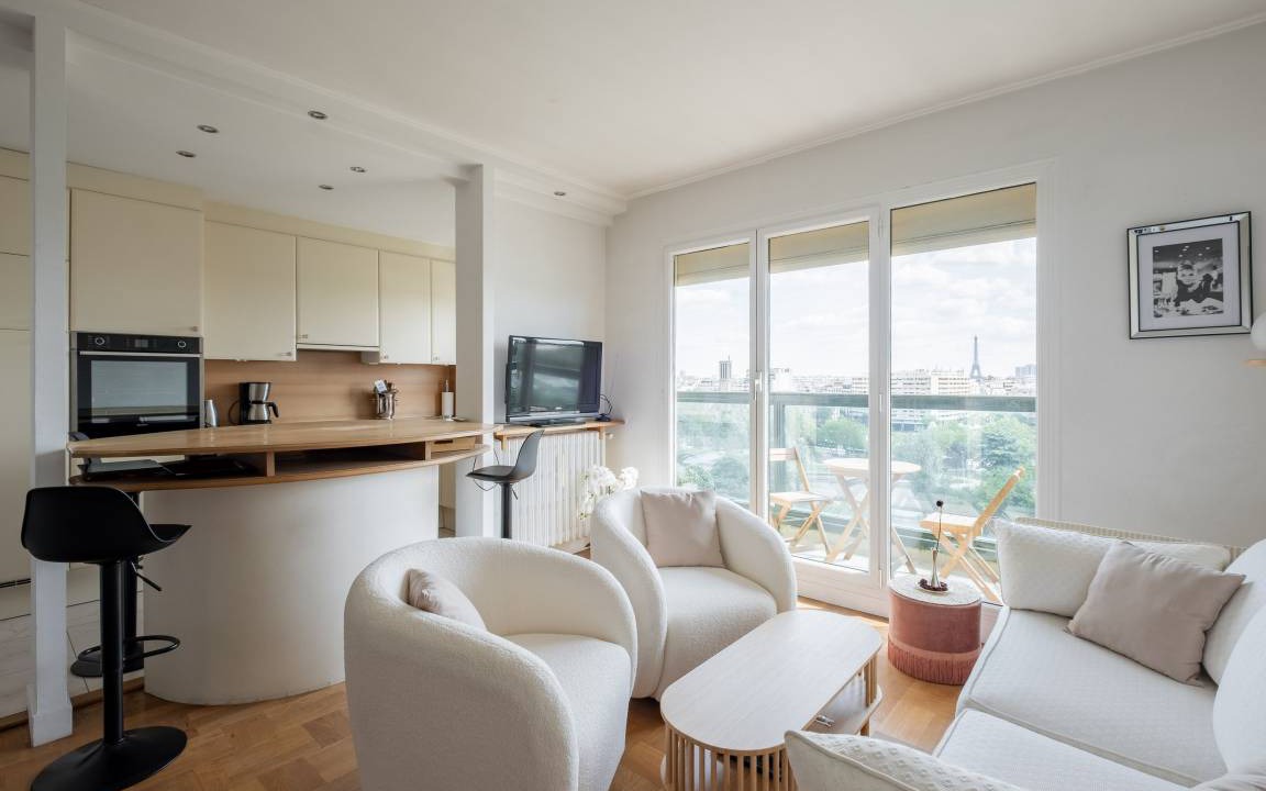 Republique–Point-du-Jour Apartment | 46 m² Apartment ∙ 1 bedroom ∙ 4 guests