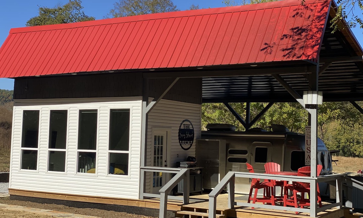 Mountain View Cottage | 470 Acre Adventure Lovers Get Away on Two Rivers