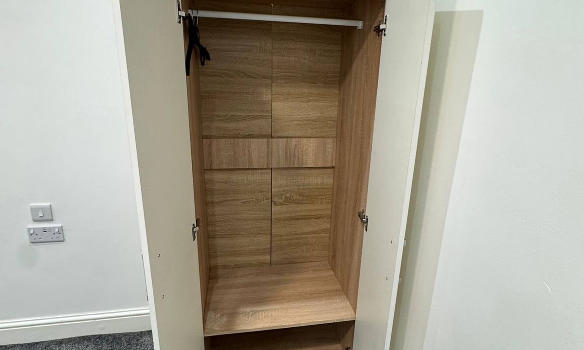 Harrow Apartment | 47A HA14ES