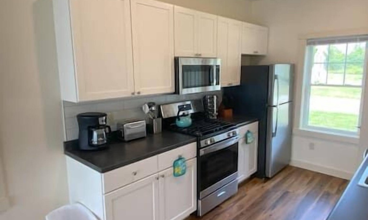 Alburg House | #48 Isle View - Sleeps 6, Sunsets & Beach