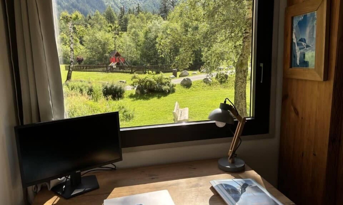 Argentiere Apartment | 48m² With Balcony And Mountain View!