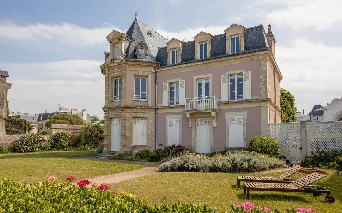 Saint-Regnobert-de-la-Cote-de-Nacre Apartment | 49 m² Apartment ∙ 2 bedrooms ∙ 4 guests