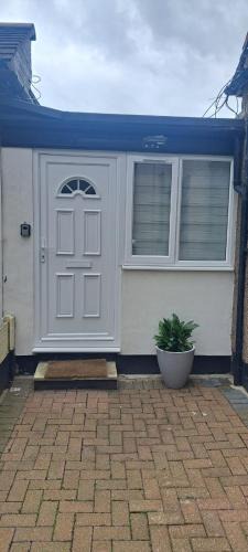 Mayfield Apartment | 4b Budoch Drive