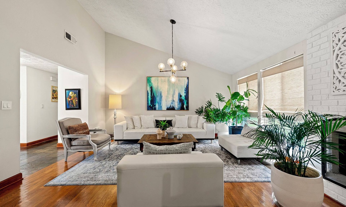 Norcross House | 4BD 3Bath Modern City Escape