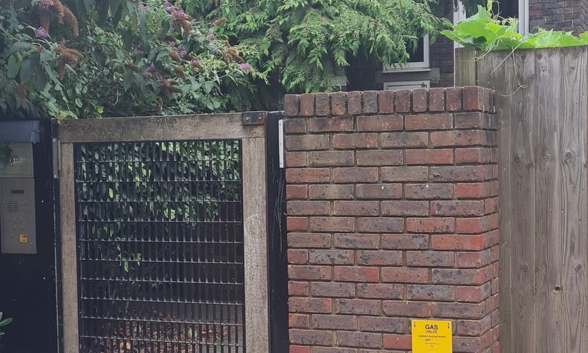 St. Pancras and Somers Town Apartment | 4bdr Flat well appointed and impeccably maintended