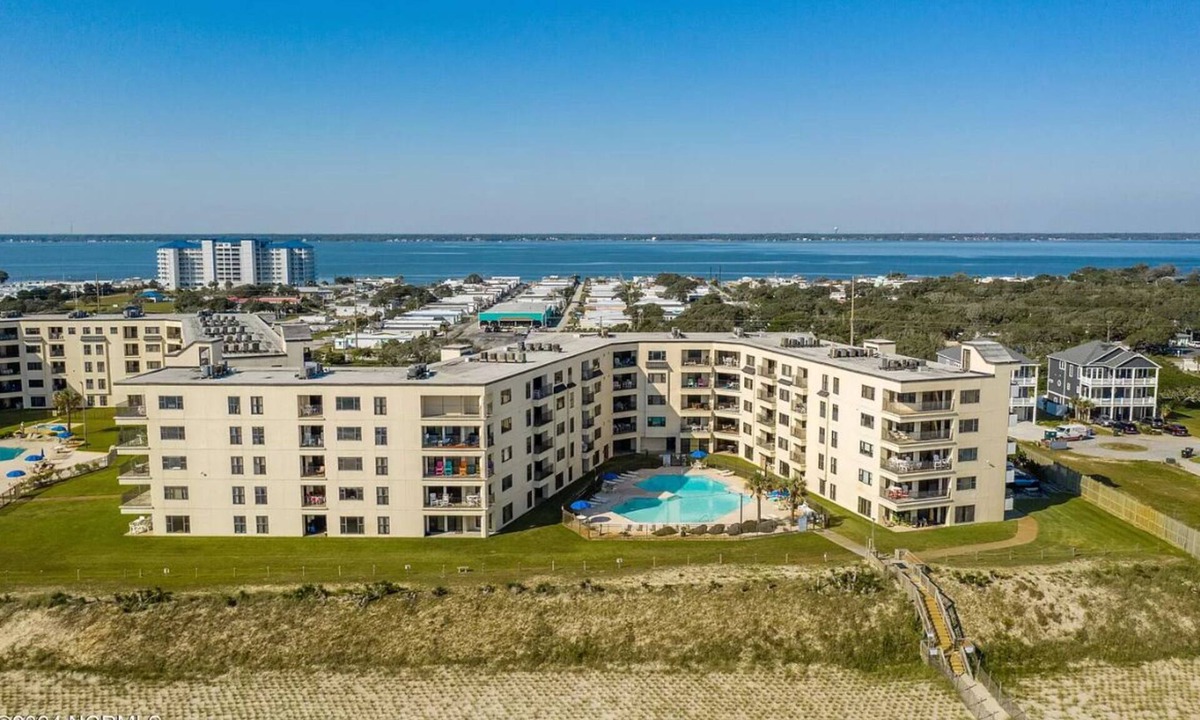 Indian Beach Condo | 4bedroom beach front, breathtaking, spacious, updated