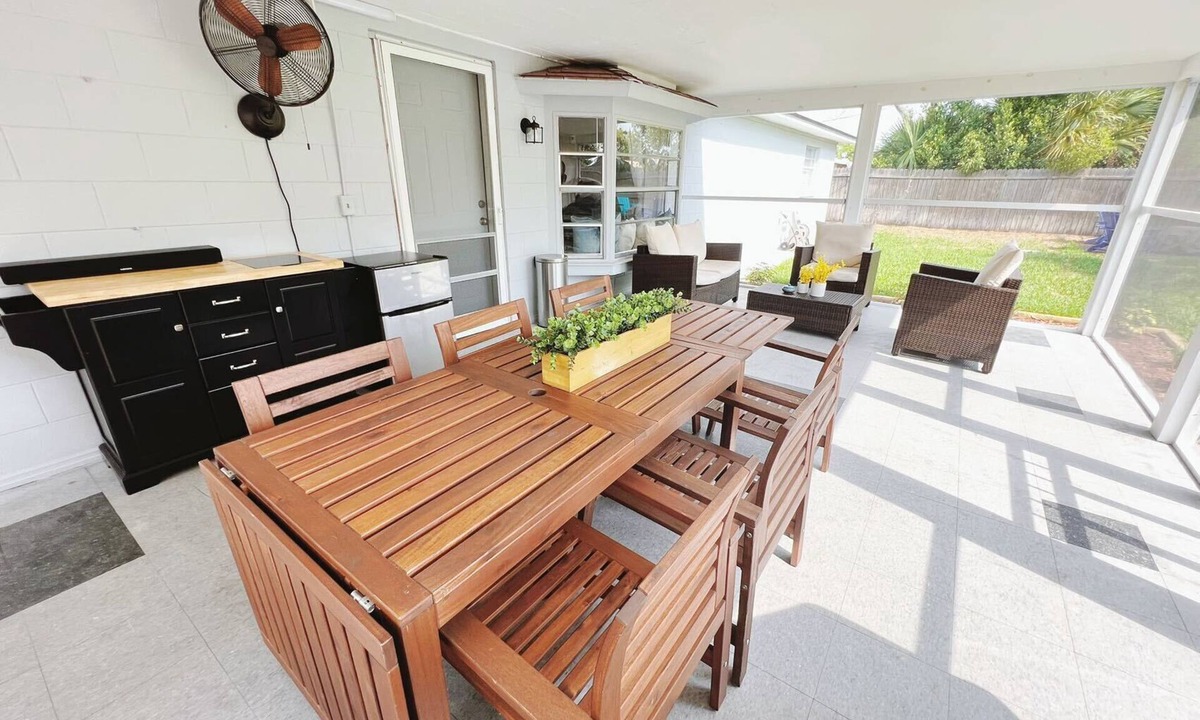 Oak Ridge House | 4BR/2.5BTH Beautiful Home with Covered Patio