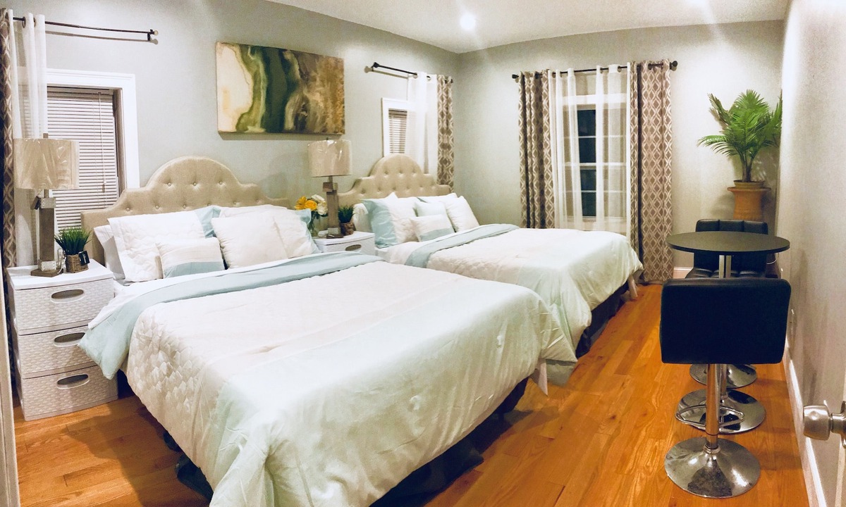 Quincy Apartment | 4BR 2BATH WOLLASTONBEACH.Near BOSTON2