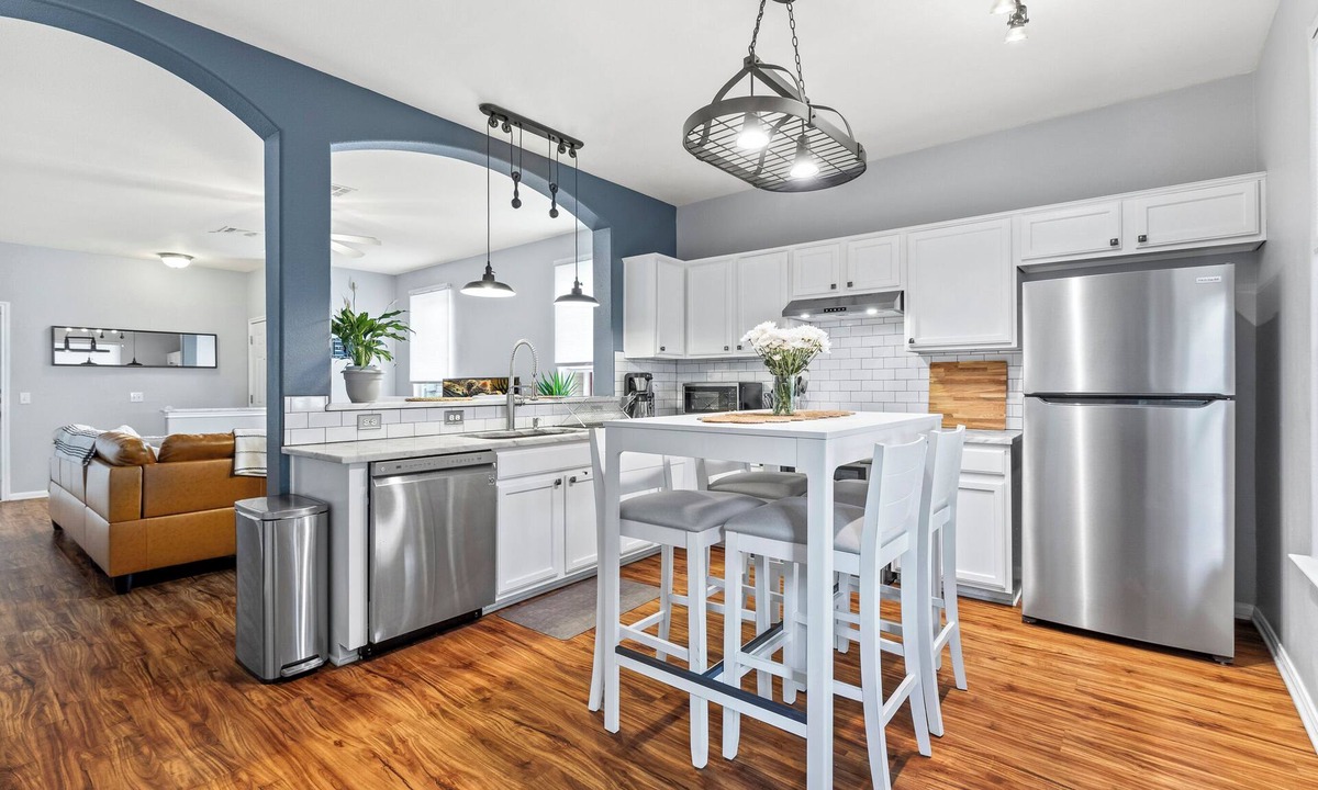 Austin House | 4BR Austin Getaway - Ideal for Families & Groups!
