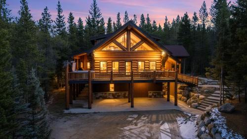 Breckenridge Heights House | 4BR Breckenridge Retreat with Fire Pit