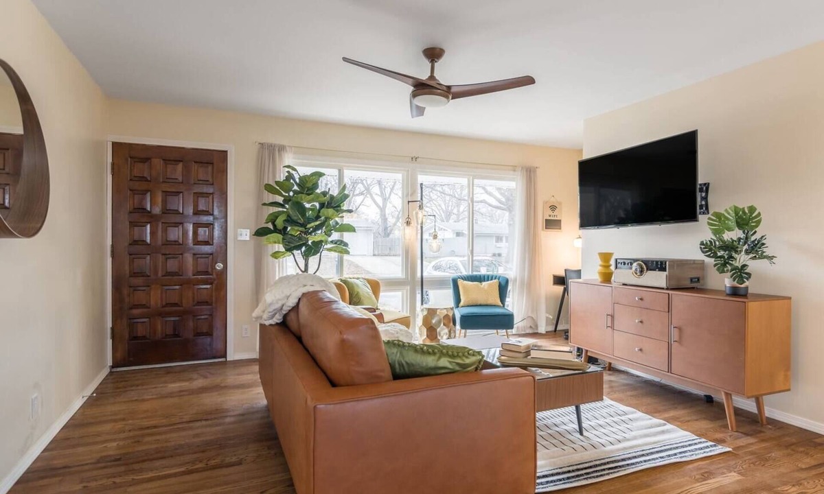 Parkville House | 4BR Closest to Netherlands Camp Private Garage