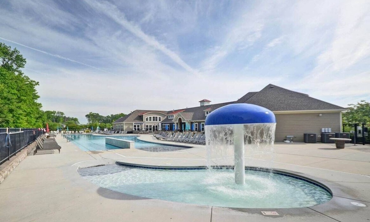 Millville House | 4BR Fam Villa Near Bethany Beach w/Pool Sleeps 10
