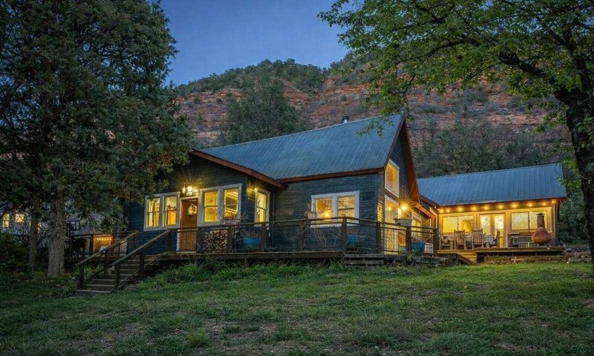 Durango Other | 4BR Family Retreat w/Cedar Hot Tub, Movie Room, Plygrnd, Tramp, Rope Swing