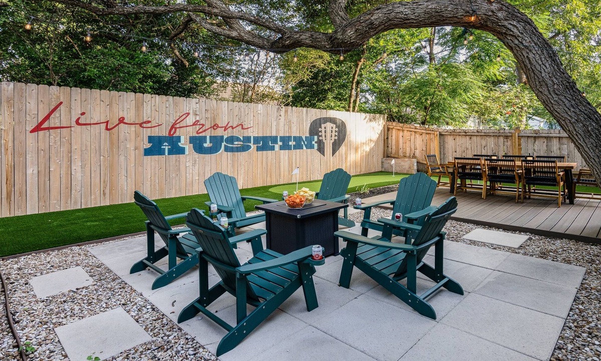 Cherrywood House | 4BR for groups: speakeasy game room, hot tub, premium sleep
