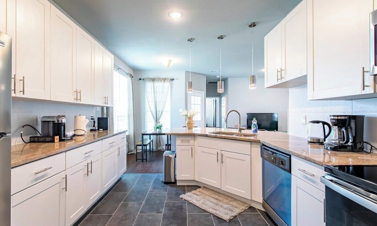 Central Arlington Cottage | 4BR Home in the Heart of Cowboy Nation!