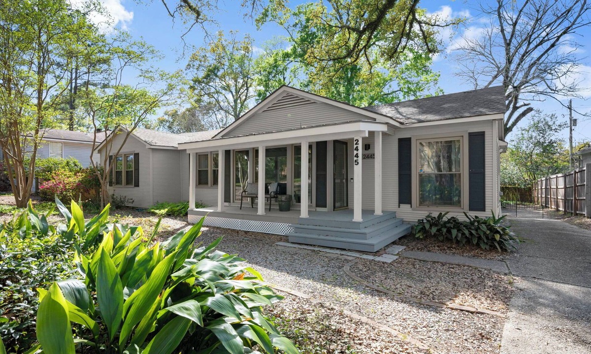Mid City South House | 4BR Home Near LSU – Walk to Campus & Lakes!