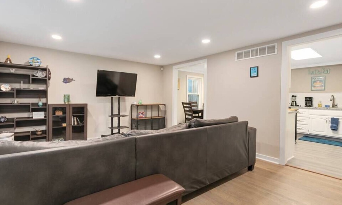 Kansas City House | 4BR Home Northland/Safe/Pets Welcome!