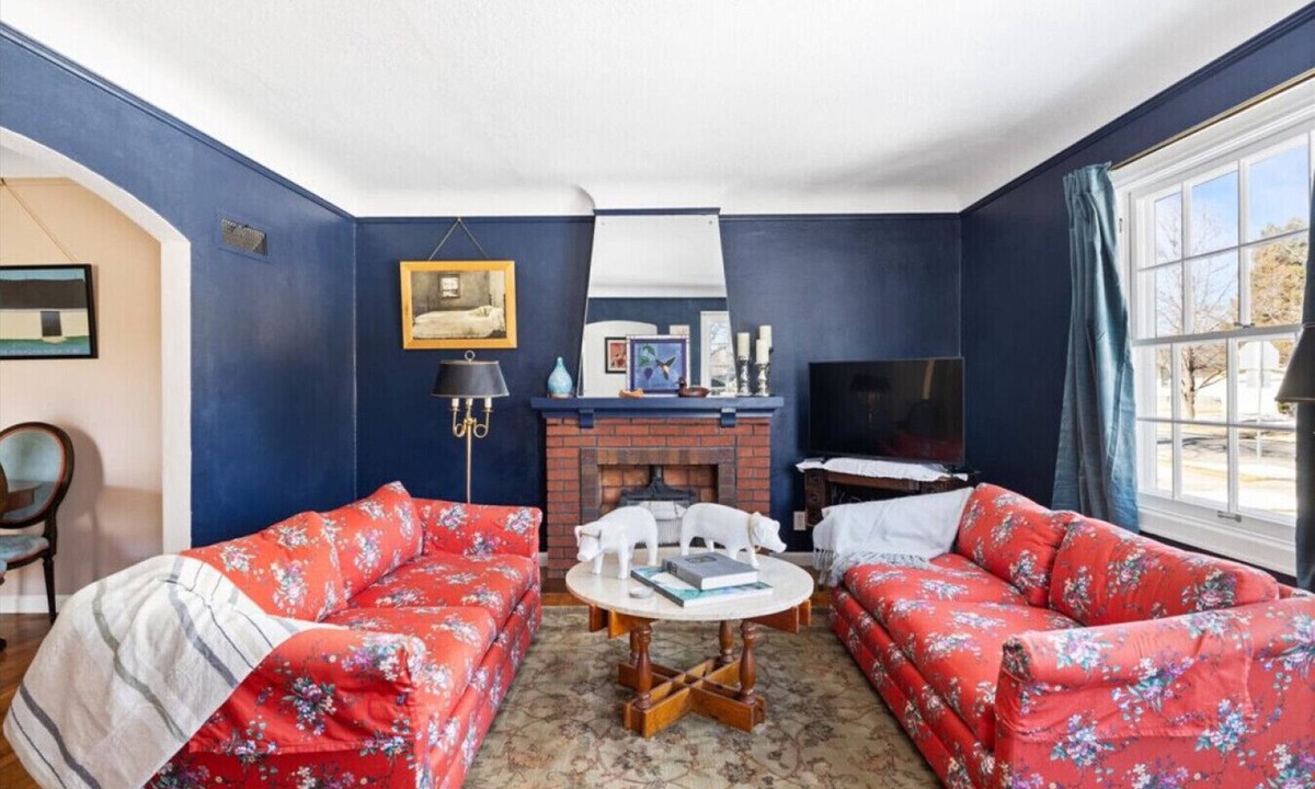 Billings House | 4BR Multi Family near hospitals, colleges & airport