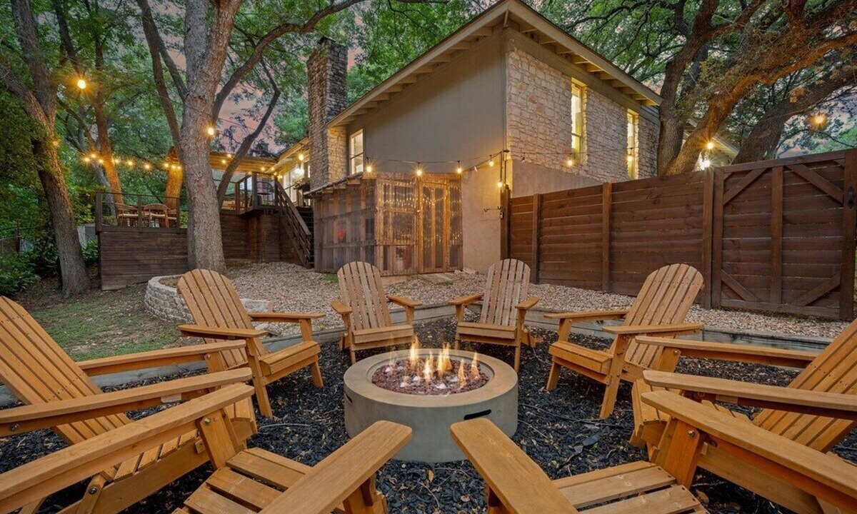 North Oaks House | 4BR+Outdoor Dining+Game Room+Sleeps 12+15 min DT