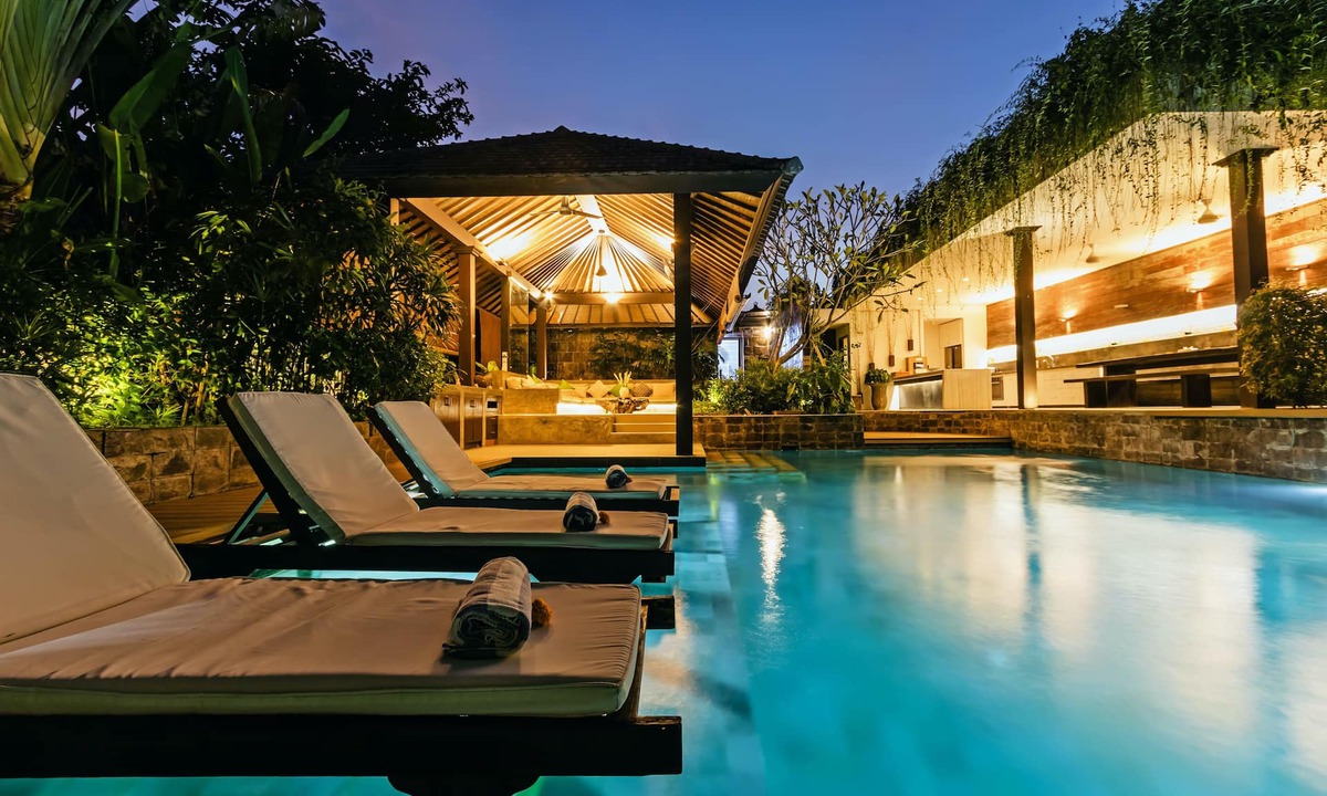 Dyanapura Villa | 4BR Villa Besok