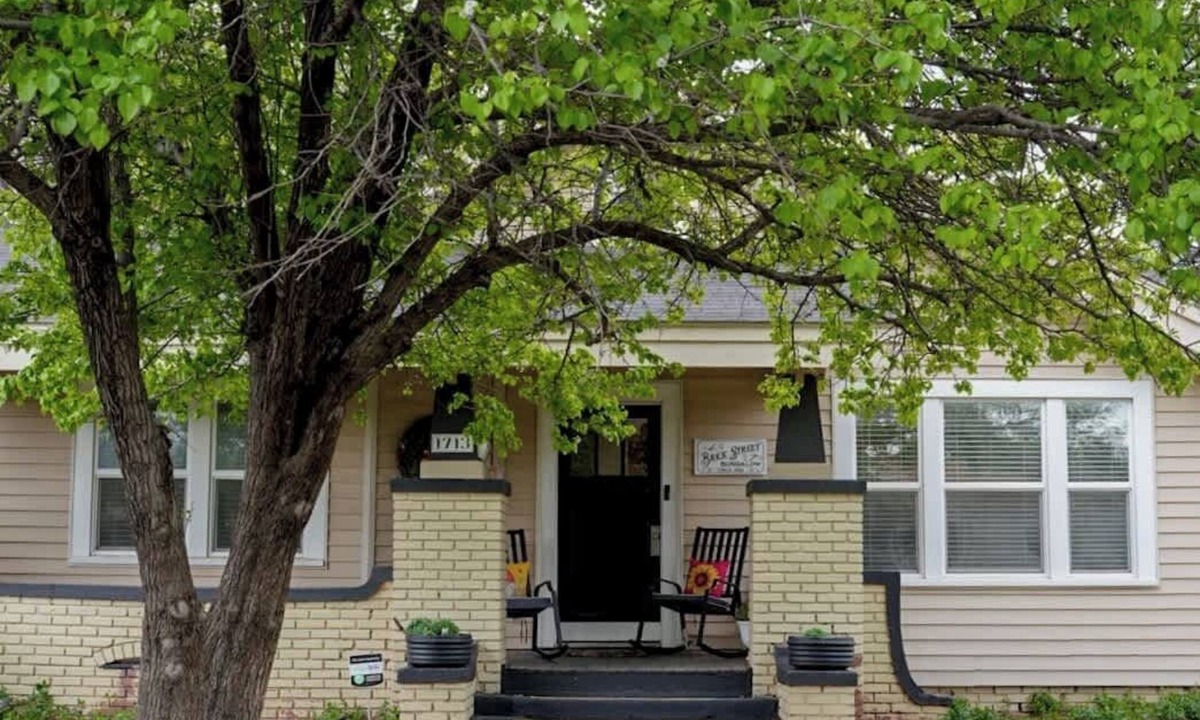 Amarillo House | 4BR w/Man Cave & She Cave Fun!