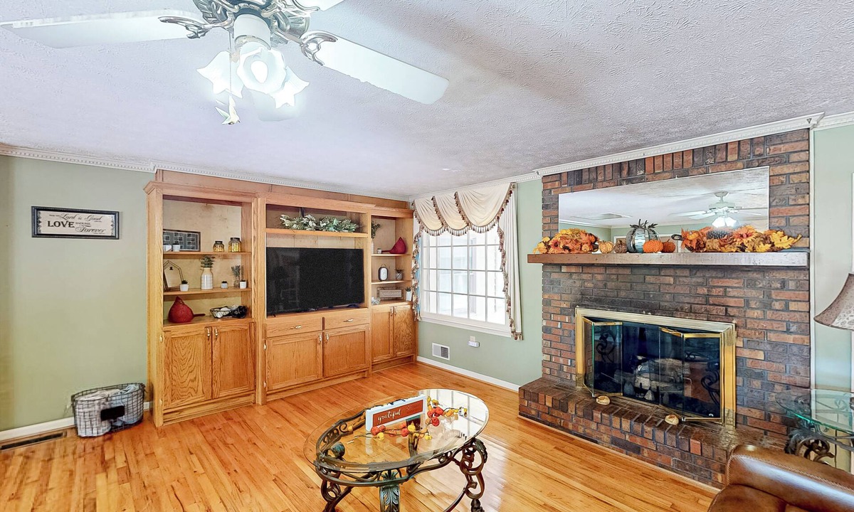 Orchard Hill House | 4BR Waterview Home w/Pool, Fire Pit & Fishing