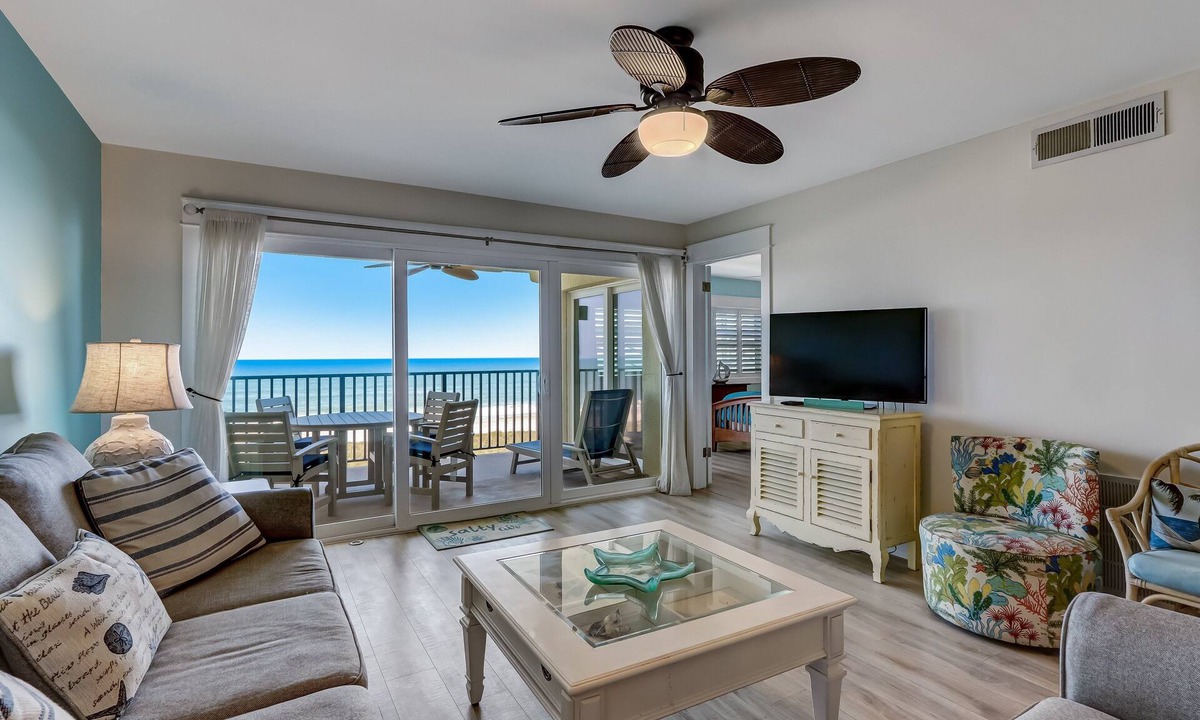 Fernandina Beach Condo | 4th Floor, 2 Bed/2 Bath Oceanfront condo sleeps 6. Beach view balcony & pool