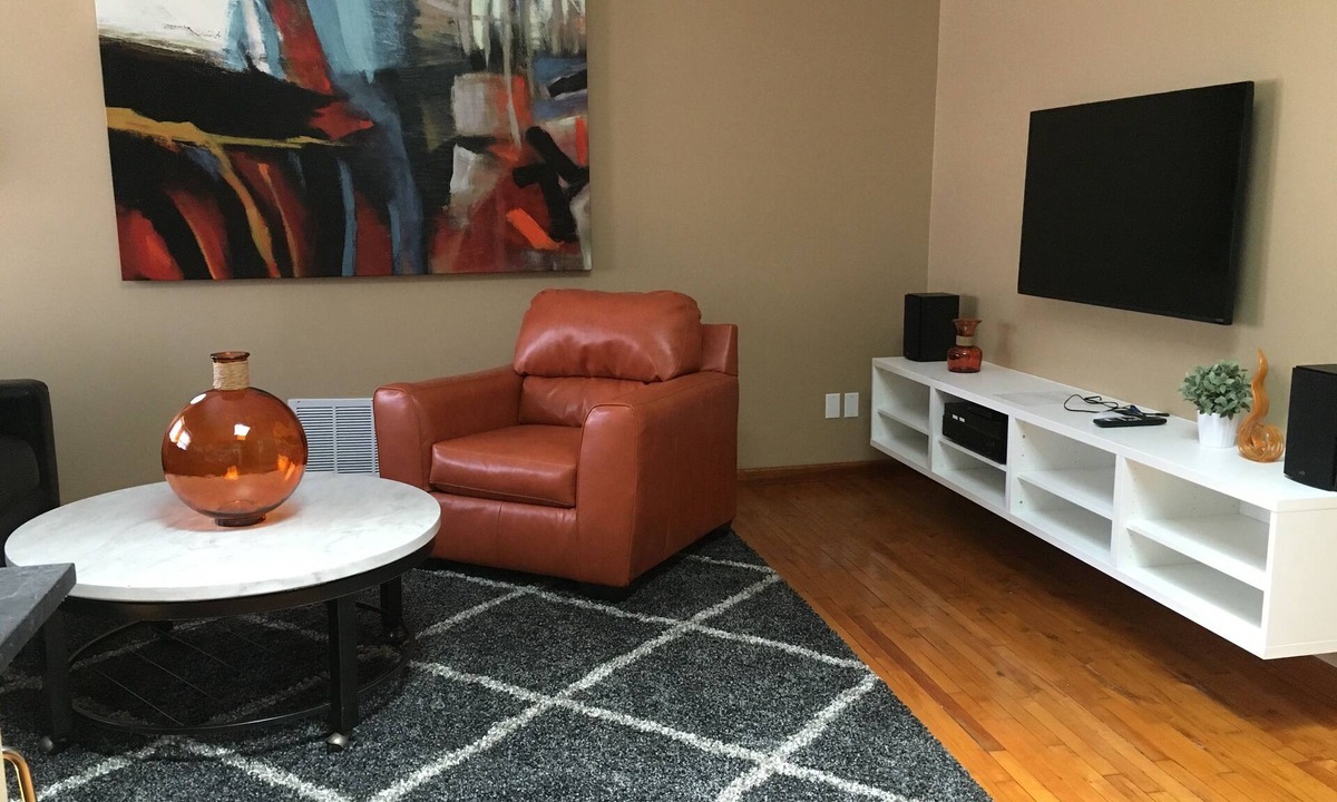 Downtown Asheville Condo | 4TH NIGHT FREE In The Heart Of Downtown Asheville!