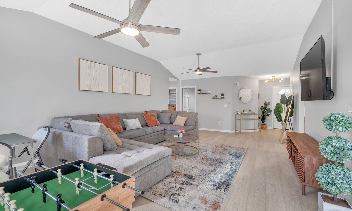 Huntcliff House | 4TVs★3Beds★Fully Stocked Kitchen★Spacious Getaway