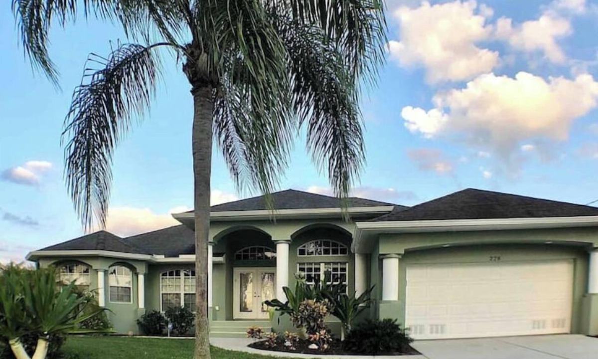 Pine Valley Apartment | 5/4, Saltwater Pool & Spa, Golf Course viewnn