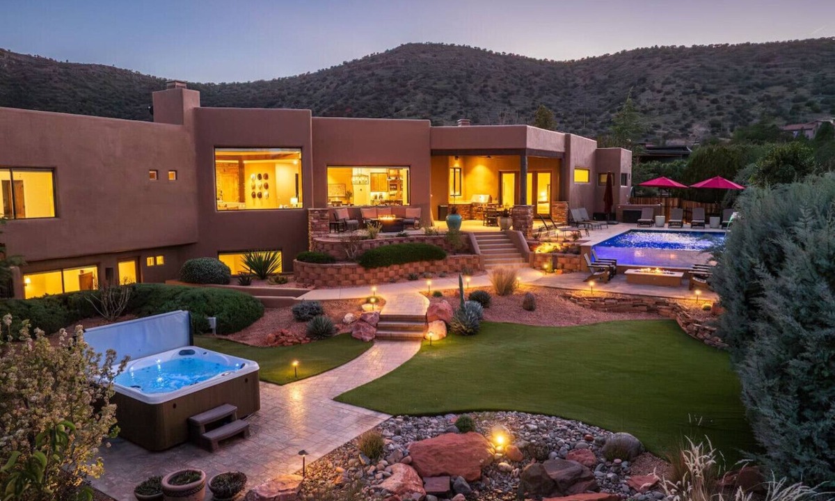 Oak Creek House | 5.5k Sqft Luxury Home with Large Suites, Views, Hot Tub & Firepit