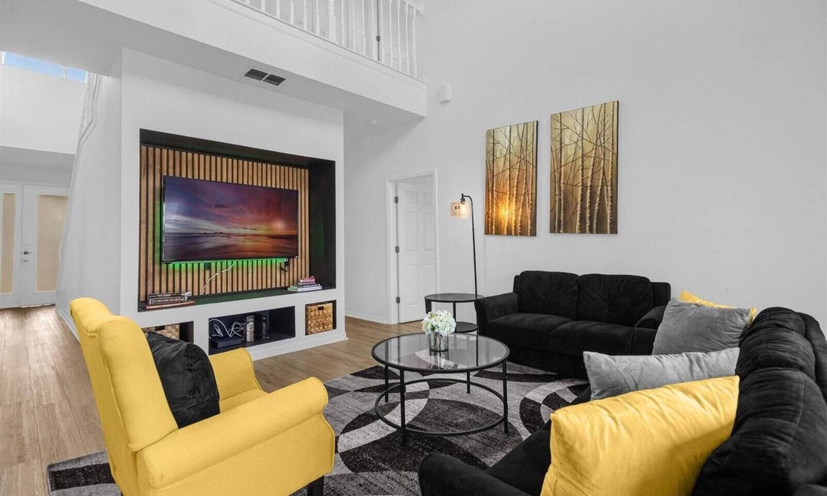 Sunset Lakes House | 5 BD/3.5 BA/Sunset Lakes (2943 SV)