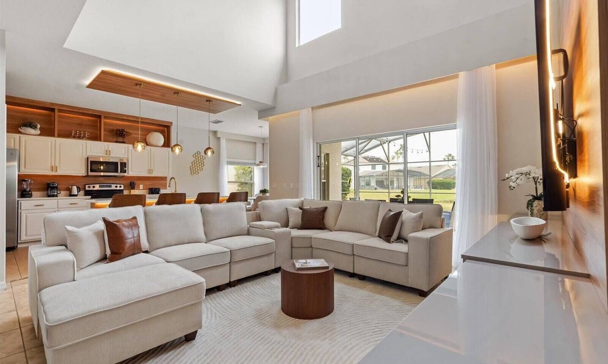Cumbrian Lakes House | 5 BD/4 BA/Cumbrian Lakes (4645 CL)