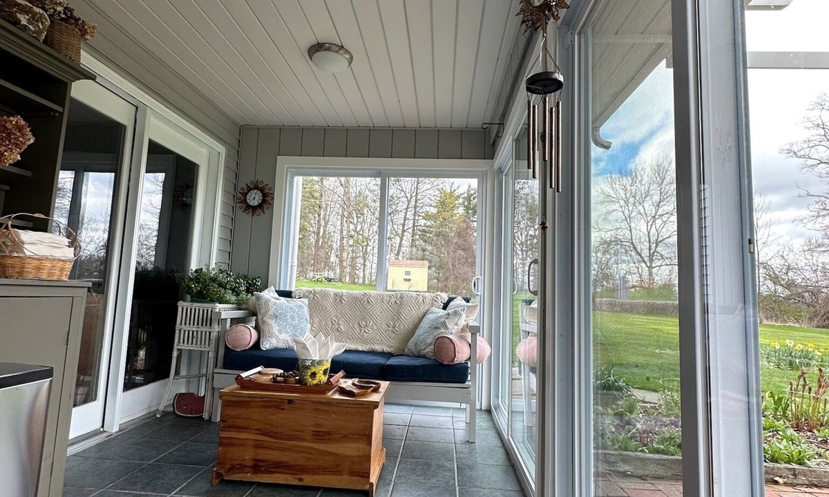 Skaneateles House | 5 Bed/3 Bth Highland Ave