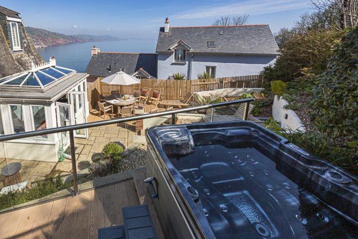 Babbacombe House | 5 Bed - Foxes Walk