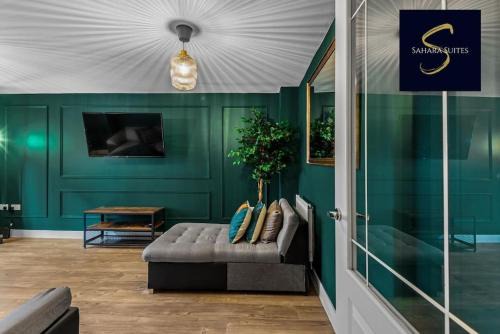 Reading Apartment | 5-Bed Home with Free Parking on Reading