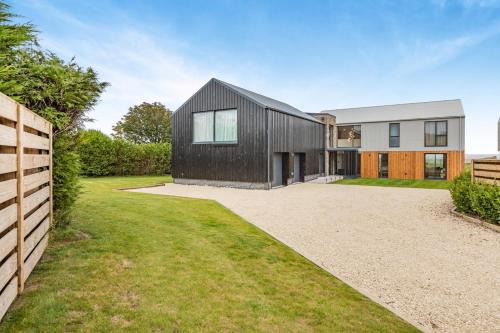 Barnstaple House | 5 Bed in Marwood oc-e32631