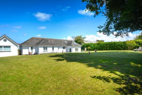 Constantine Bay House | 5 Bed in Padstow oc-p00051