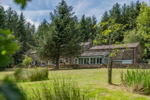 Hawes House | 5 Bed in Snaizeholme oc-w32200