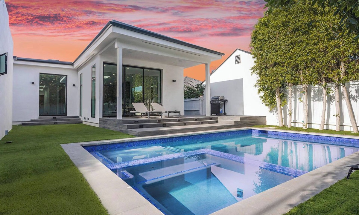 McManus House | 5 BED LUXURY HOME W/POOL&BBQ