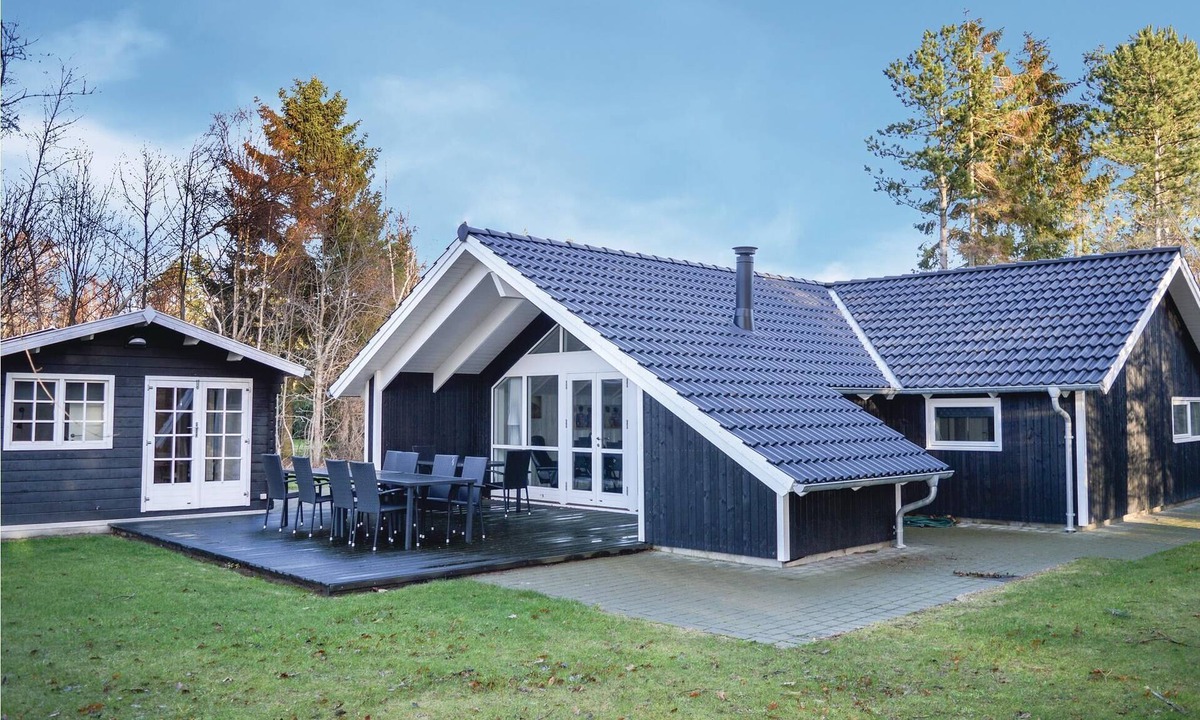 Frederiksvaerk House | 5 bedroom accommodation in Frederiksværk