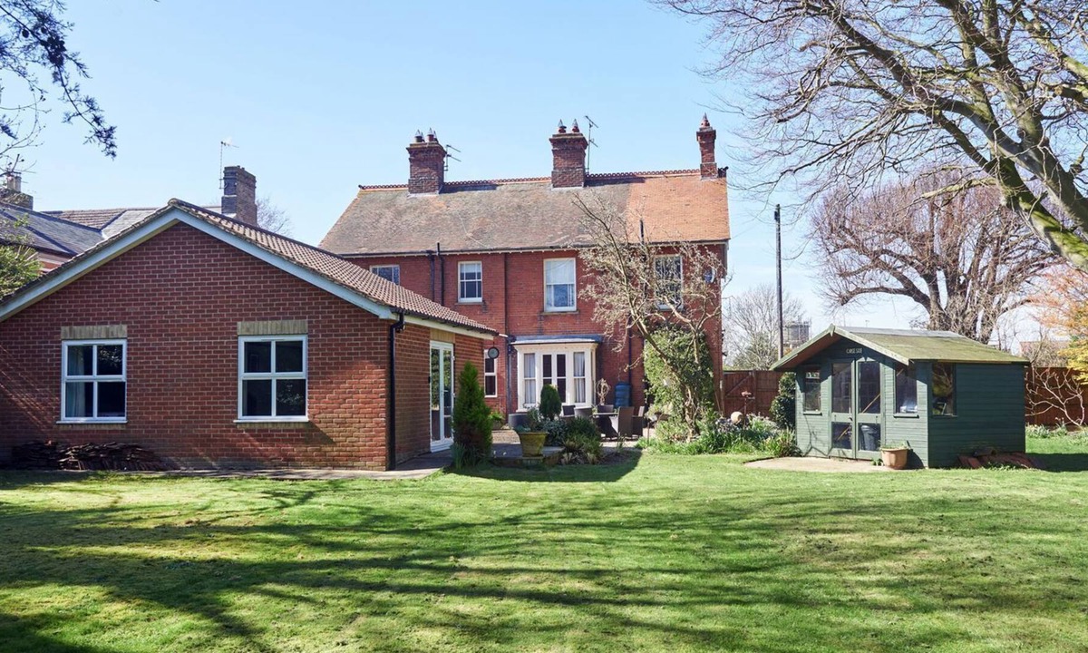 Kessingland Cottage | 5 bedroom accommodation in Kessingland