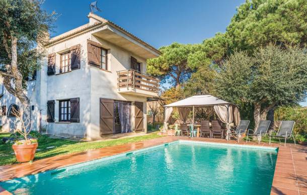 La Goba House | 5 bedroom accommodation in Vidreres