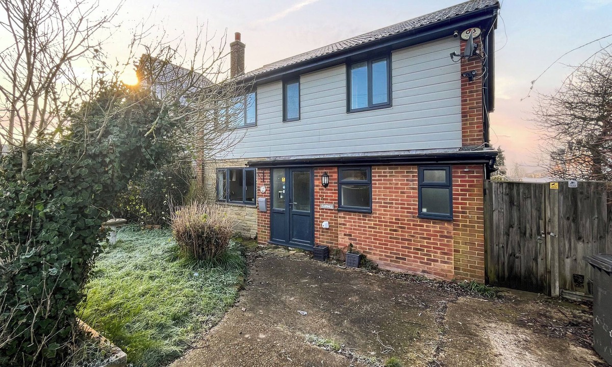 Seasalter Cottage | 5 bedroom accommodation in Whitstable