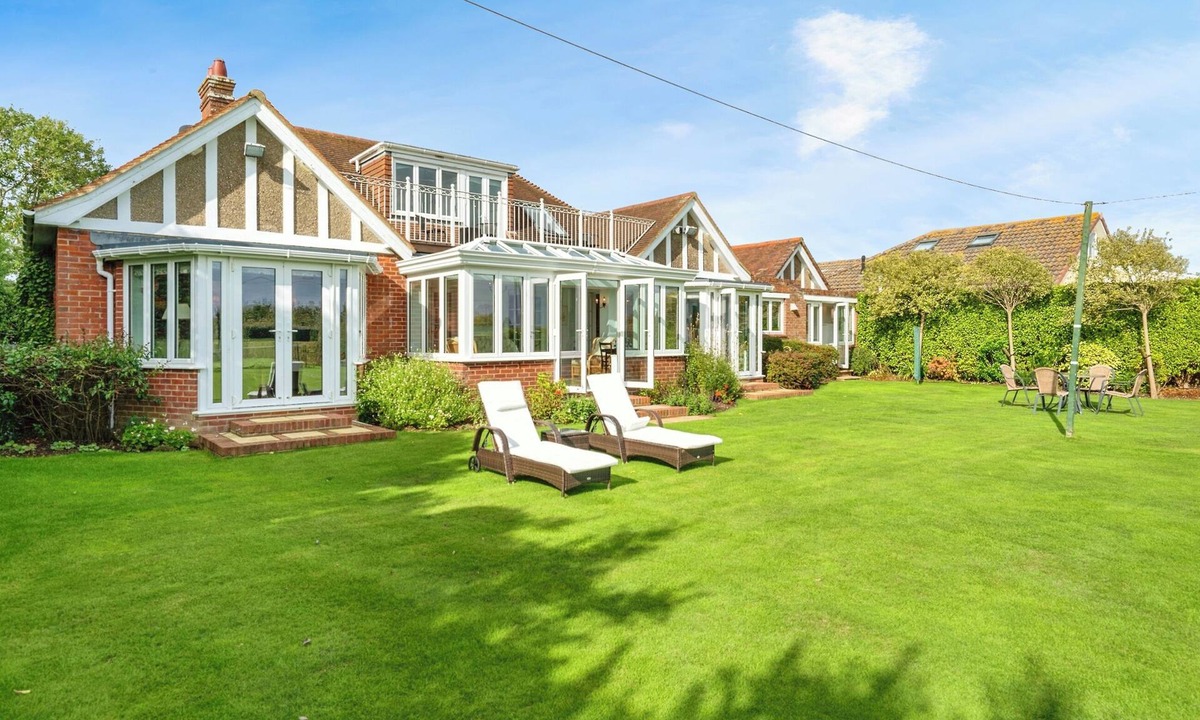 Bembridge Cottage | 5 bedroom accommodation in Bembridge