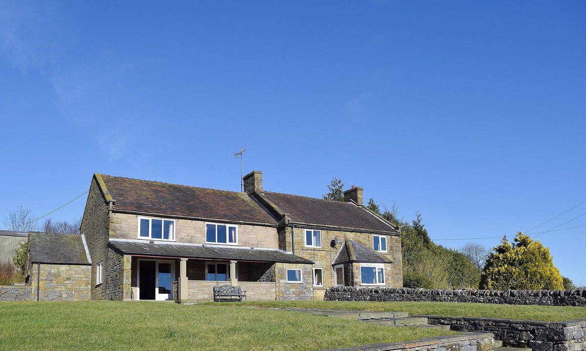 Longnor Cottage | 5 bedroom accommodation in Butterton