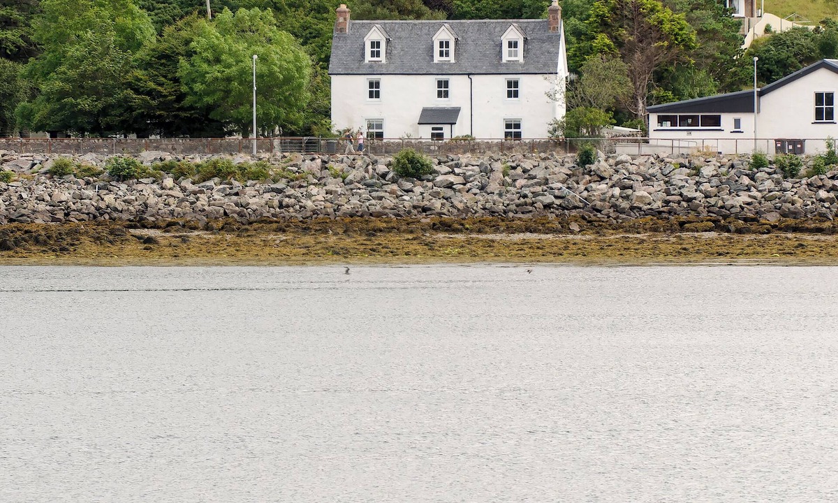 Lochinver Cottage | 5 bedroom accommodation in Lochinver